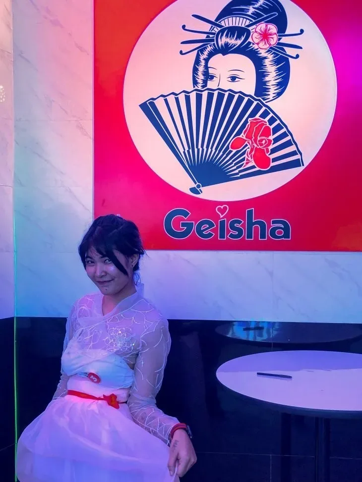 Girl from Geisha Gogo Bar in Nana Plaza