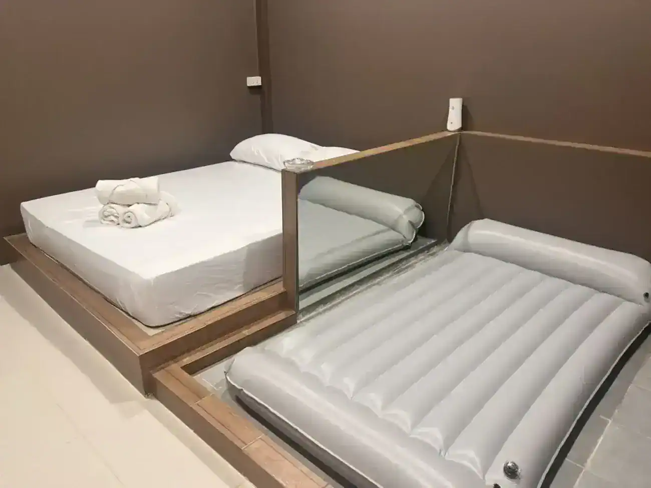 Rooms @ Aries Massage Bangkok