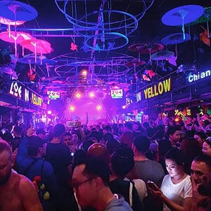 Zoe in Yellow nightlife crowd, Chiang Mai