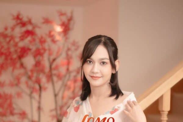 Lomo nuru massage Bangkok masseuse