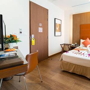 A guest room at On8 Sukhumvit Nana on Sukhumvit Soi 8