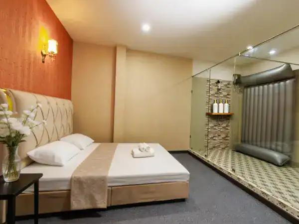 Roze Nuru Massage Bangkok Bangkok