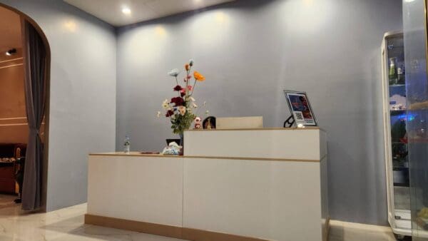 Reception desk at Fin69 Nuru Massage, Sukhumvit Soi 4, Nana, Bangkok